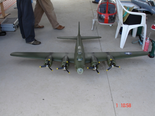 Download B06000370 (640Wx480H)